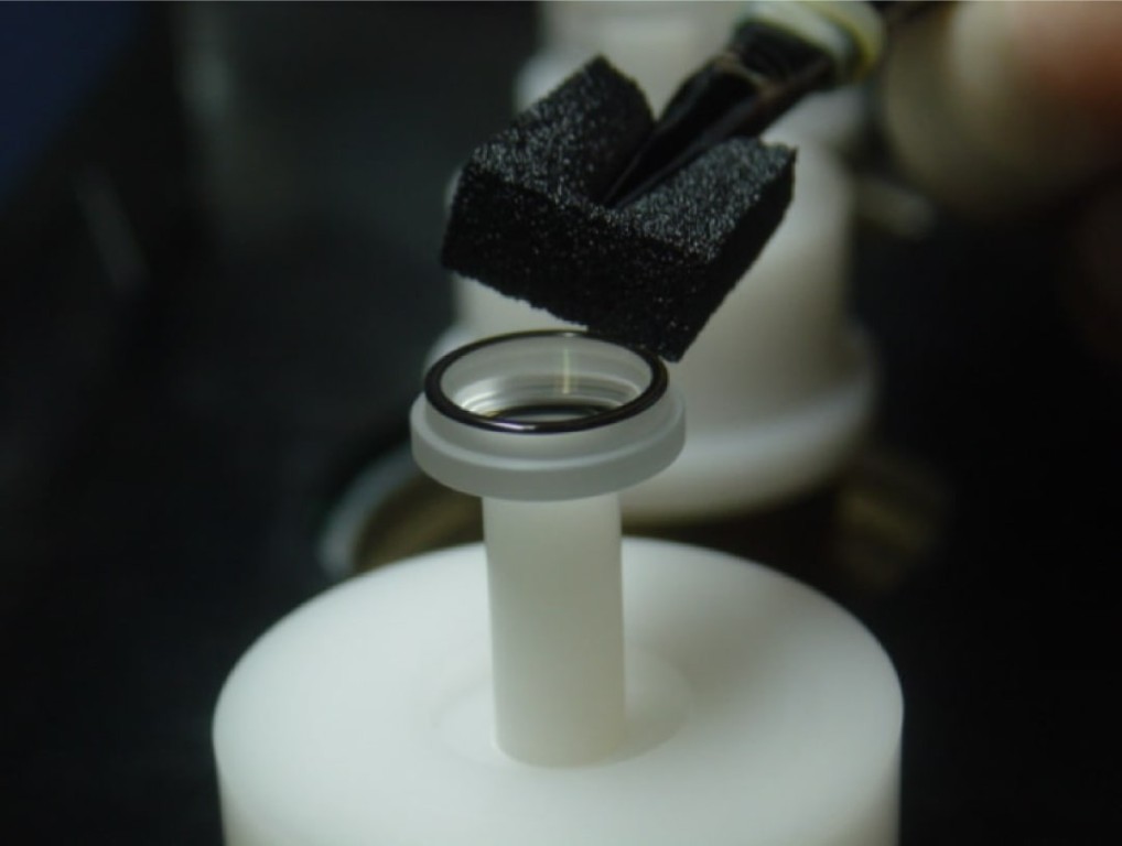 jwp製造事業 レンズ墨塗り